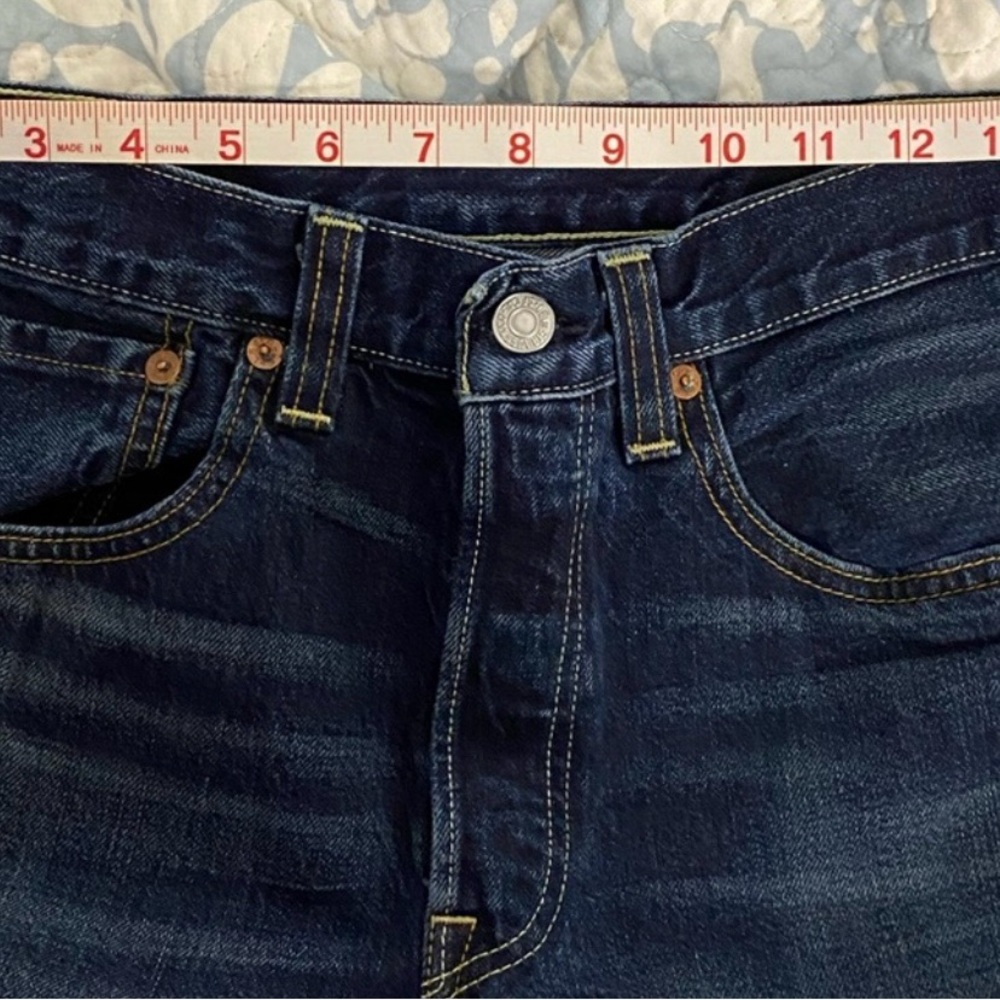 VINTAGE LEVI'S 501 JEANS
BUTTON FLY - Picture 7 of 9